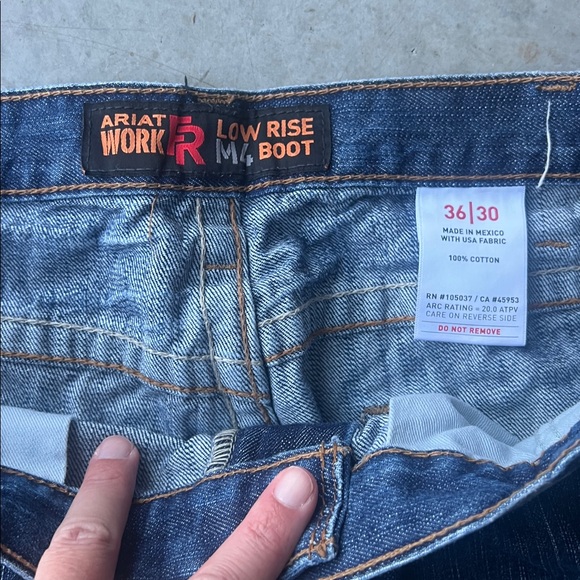 Ariat Men's FR M4 DuraStretch Workhorse Bootcut Jeans Size 36/30 + - Picture 4 of 5